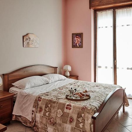 Terrazza Di Alfieri - Alloggio Con Terrazza Privata Nel Centro Di 阿斯蒂 外观 照片